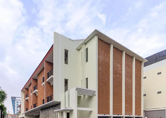 Reddoorz Premium Near Ragunan Zoo 2 Jakarta