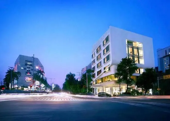 Maxone Premier Melawai Hotel Jakarta